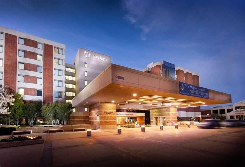 هتل Hampton Inn San Diego Del Mar