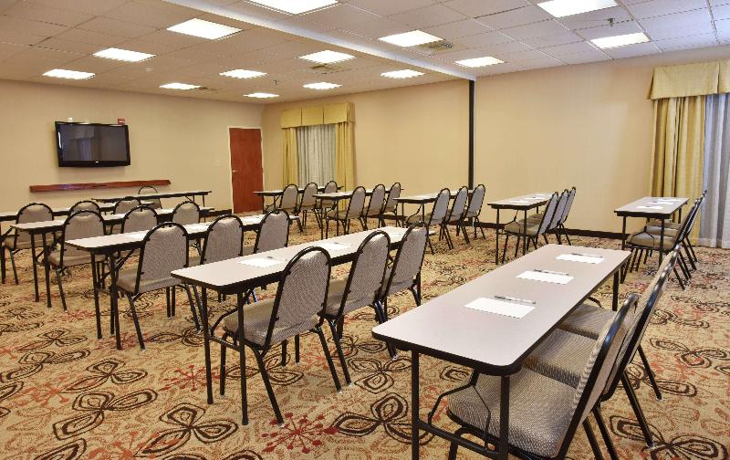 فندق Hampton Inn Selma