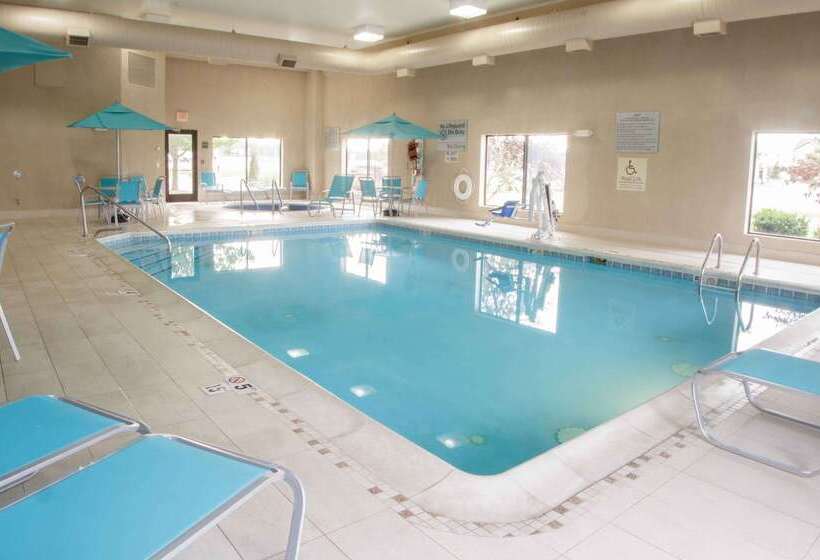 בית מלון כפרי Hampton Inn South Haven