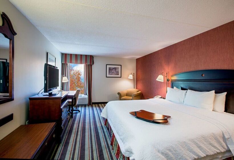 호텔 Hampton Inn Sturbridge