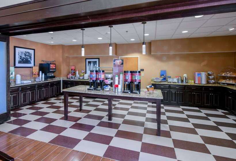 هتل Hampton Inn & Suites Augusta West
