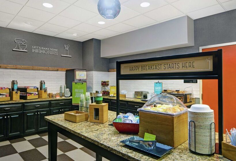 هتل Hampton Inn & Suites Augusta West