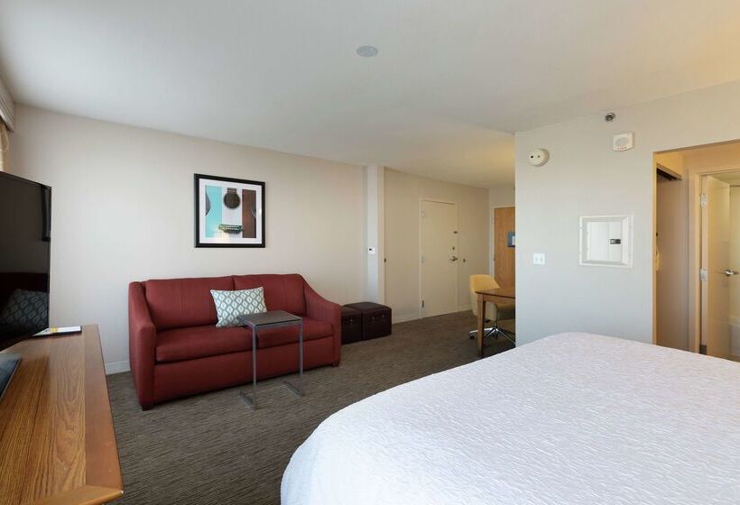 هتل Hampton Inn & Suites Austinairport
