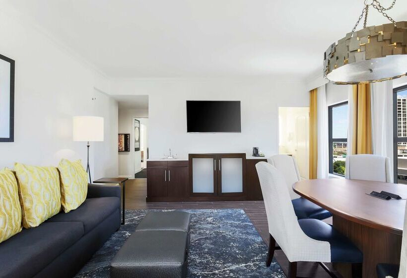 هتل Hampton Inn & Suites Austindowntown/convention Center