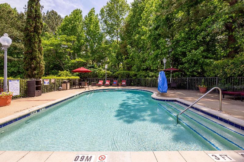 בית מלון כפרי Hampton Inn & Suites Raleigh Cary Lenovo Center
