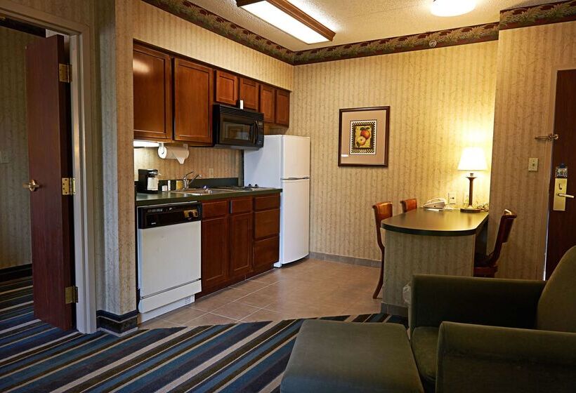 فندق Hampton Inn & Suites Scottsburg