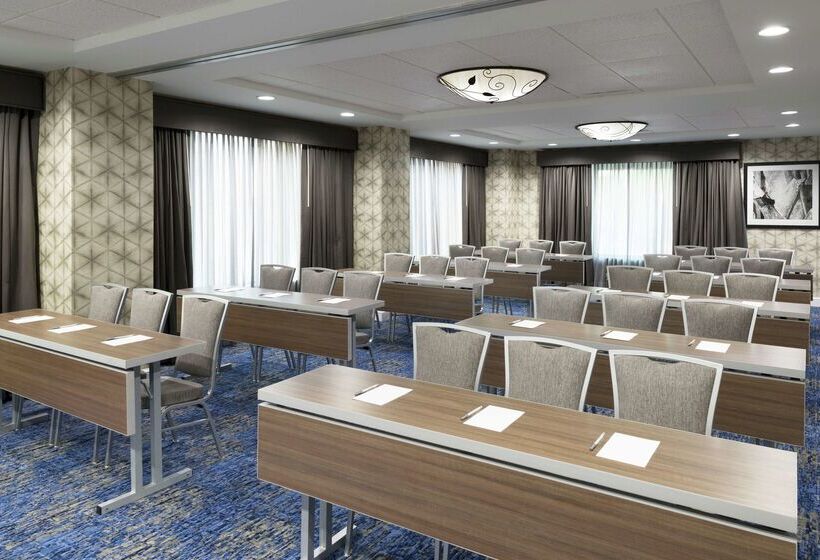 בית מלון כפרי Hampton Inn & Suites Tampa/ybor City/downtown