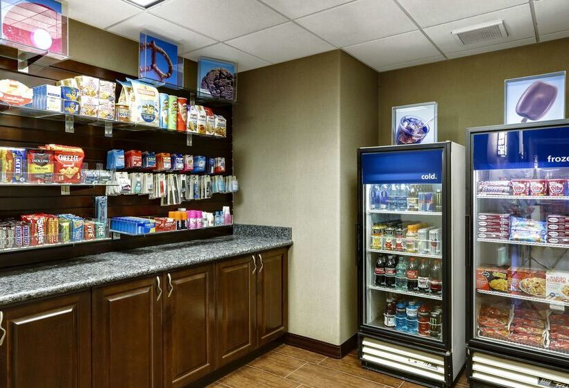 בית מלון כפרי Hampton Inn & Suites Temecula