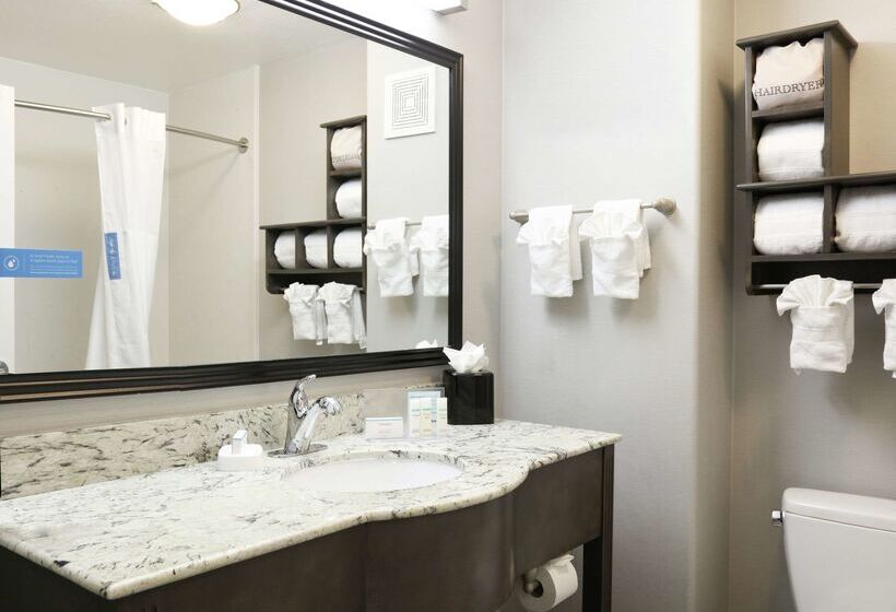 בית מלון כפרי Hampton Inn & Suites Temecula