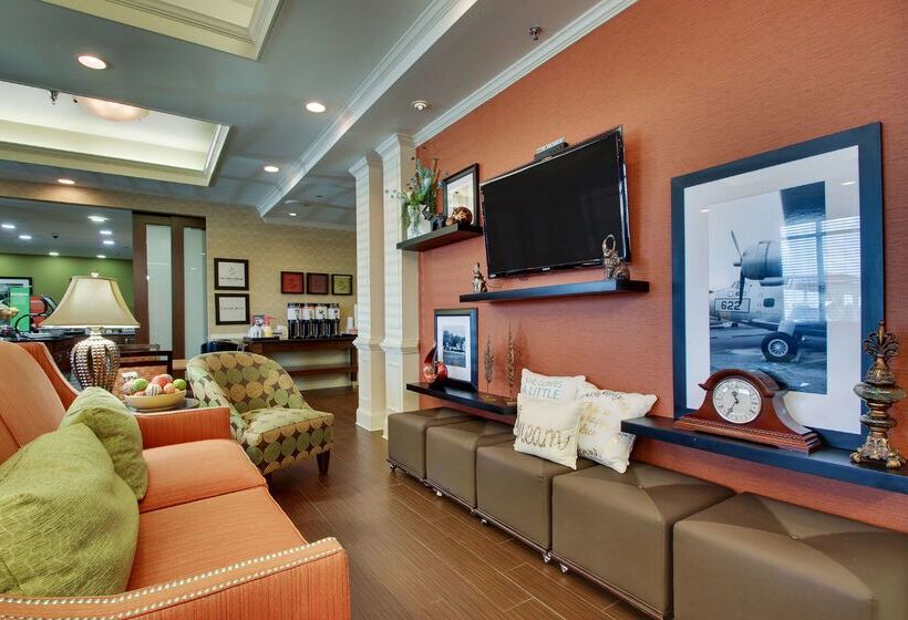 هتل Hampton Inn Warner Robins