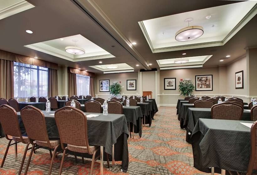 هتل Hampton Inn Warner Robins