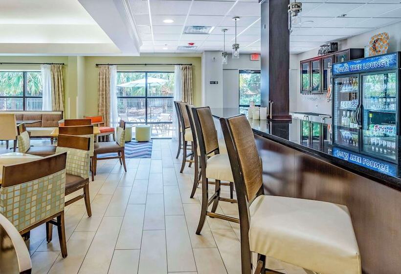 هتل Hampton Inn Wilmington Medical Park