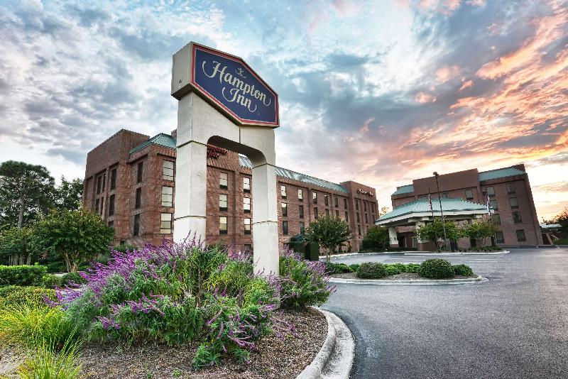 هتل Hampton Inn Wilmington Medical Park