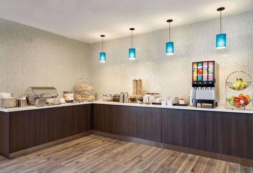 בית מלון כפרי La Quinta Inn & Suites By Wyndham St Louis Route 66
