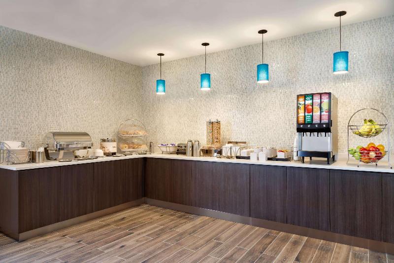 בית מלון כפרי La Quinta Inn & Suites By Wyndham St Louis Route 66
