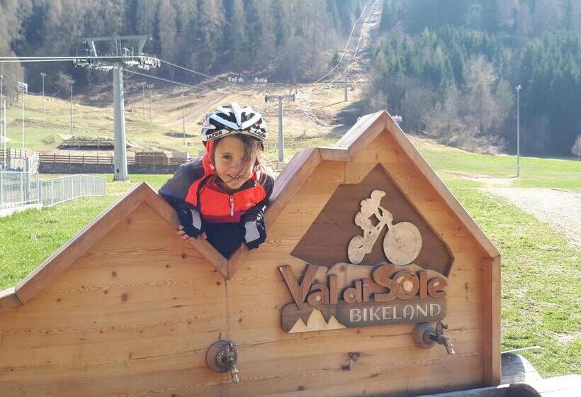 Отель Ortles Dolomiti Walking & Spa