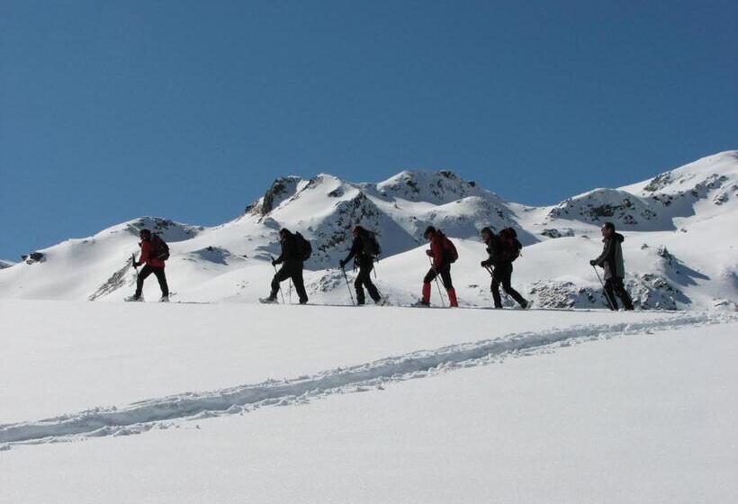 Отель Ortles Dolomiti Walking & Spa