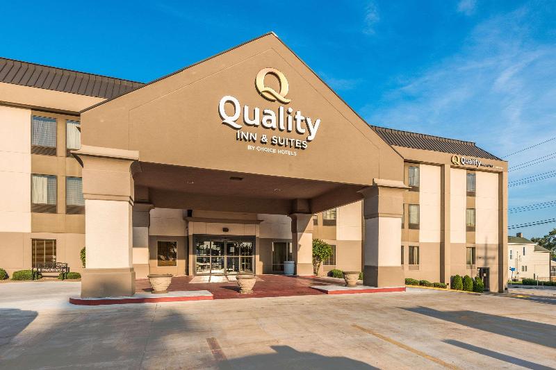 هتل Quality Inn & Suites Quincy  Downtown