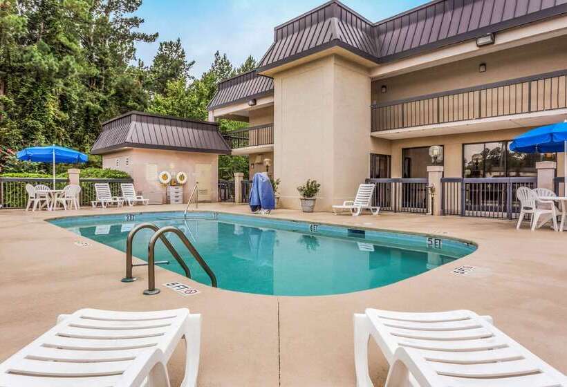 בית מלון כפרי Quality Inn Walterboro