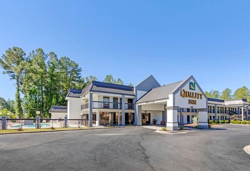 בית מלון כפרי Quality Inn Walterboro