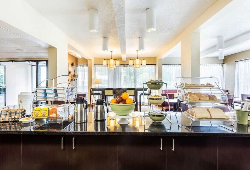 בית מלון כפרי Quality Inn Walterboro