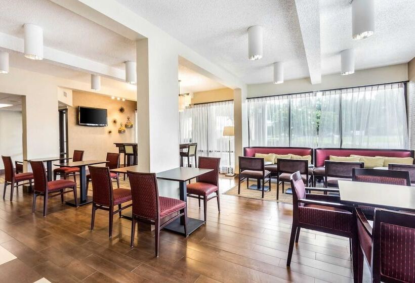 בית מלון כפרי Quality Inn Walterboro