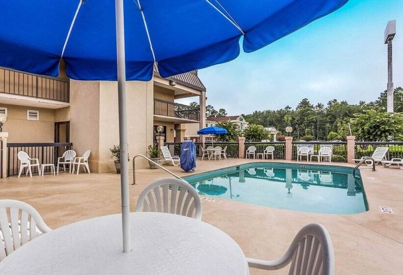 בית מלון כפרי Quality Inn Walterboro