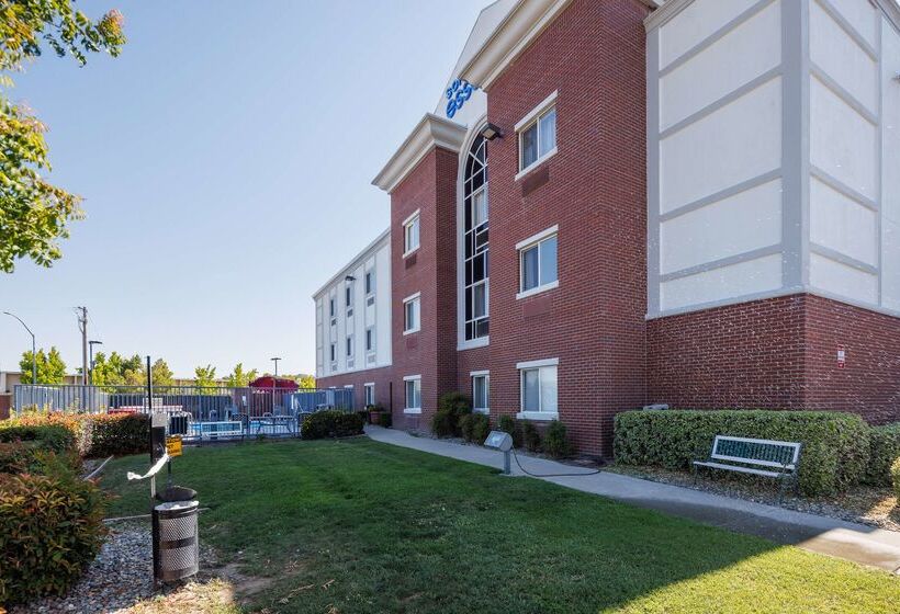 Отель Sonesta Essential Vacaville  Napa Valley