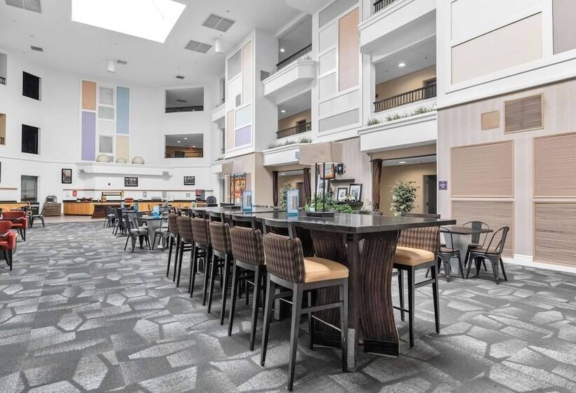 Отель Sonesta Essential Vacaville  Napa Valley