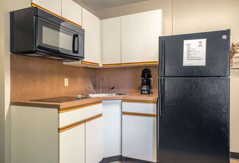 هتل Suburban Studios Of Wilmington