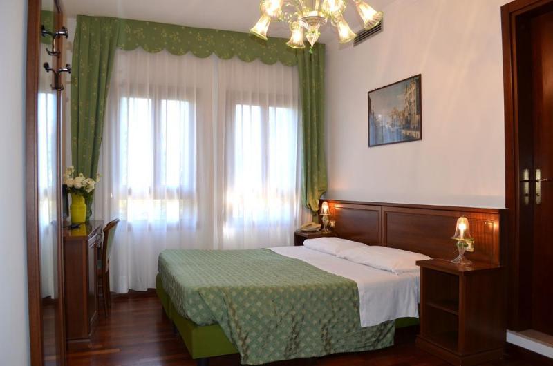 هتل Villa Cipro