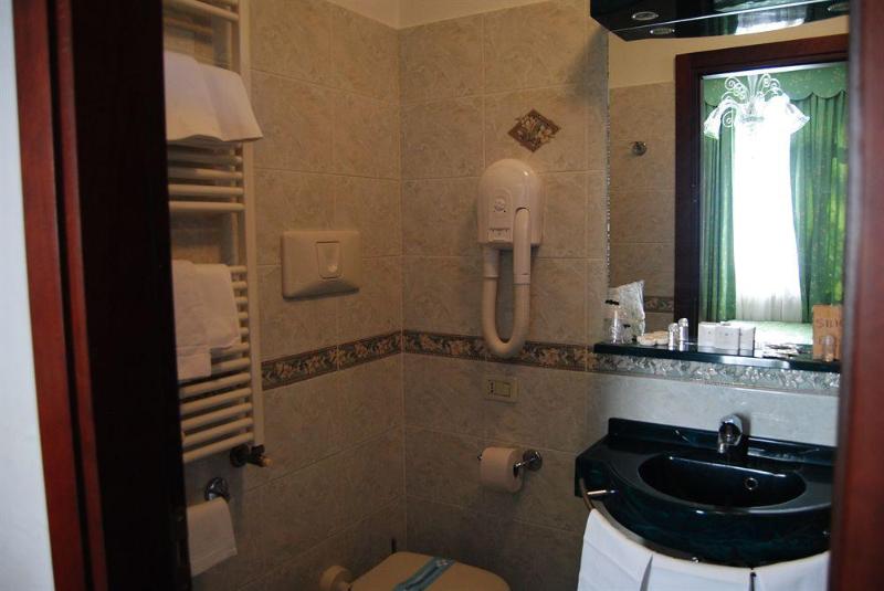 هتل Villa Cipro