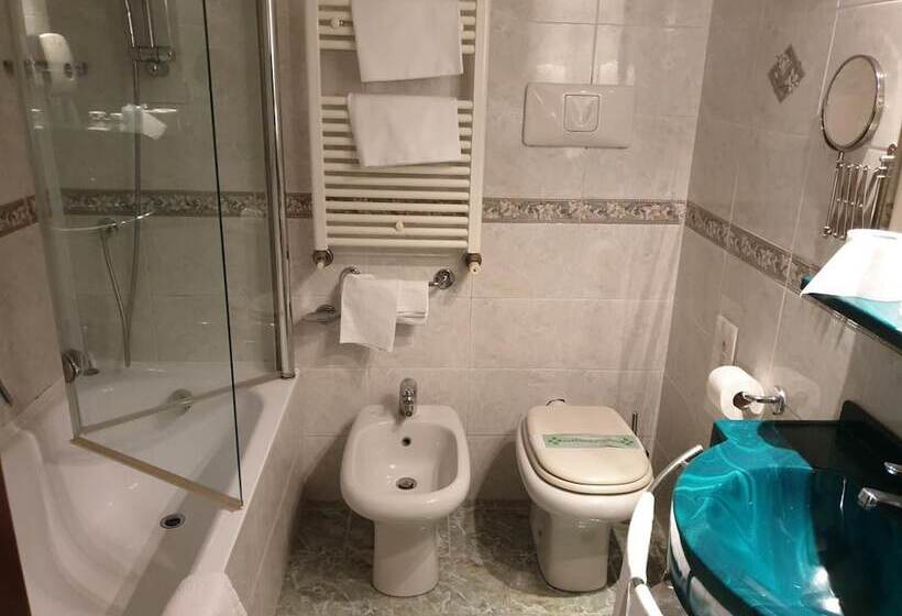 هتل Villa Cipro