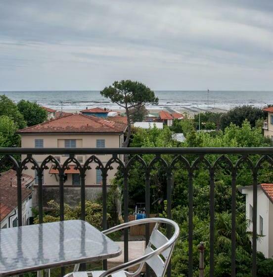 ホテル Villa Ombrosa