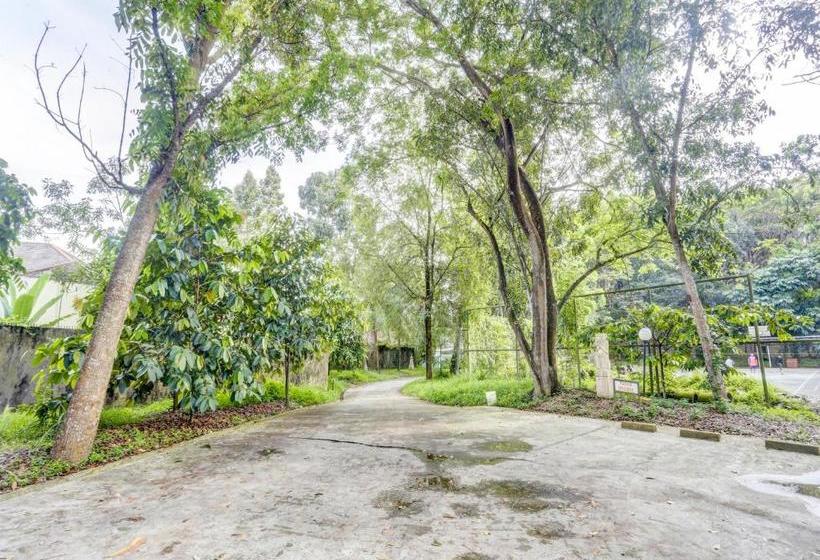 فندق Oyo 90027 Ulin Guesthouse