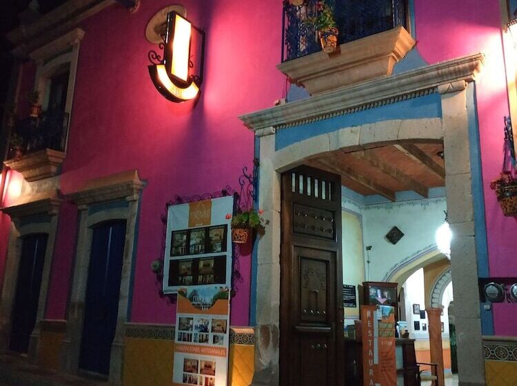 호텔 Centenario Centro De Peña De Bernal