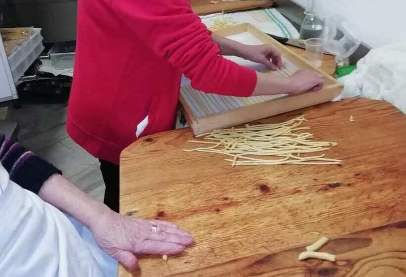 مبيت وإفطار La Terrazza Di Laurino