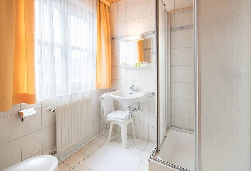 ホテル Gasthof Gruber