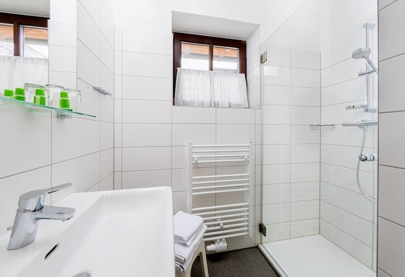 ホテル Gasthof Gruber