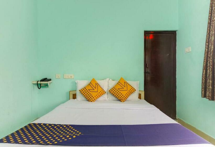 هتل Spot On 75475 Cn Guest House