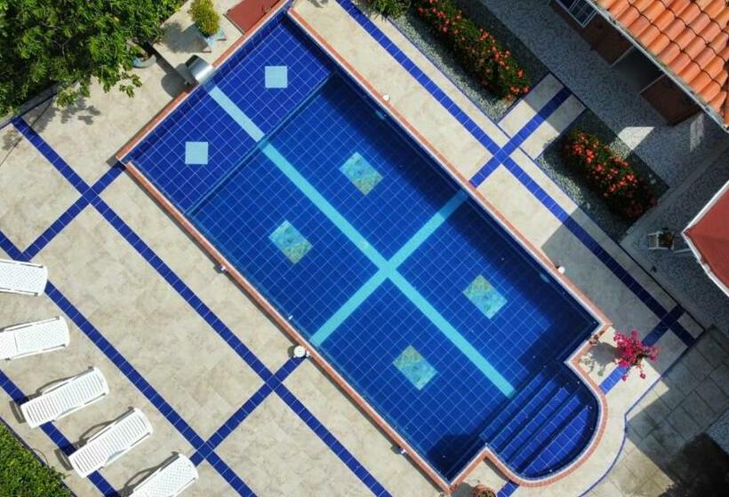 پانسیون Hostal Bralgijon Capurganá