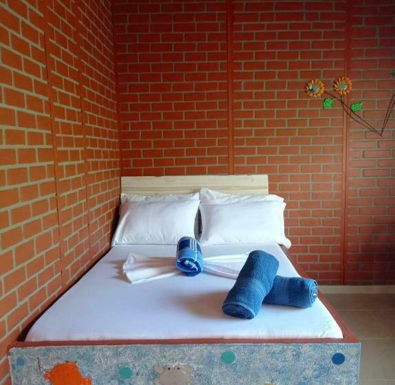 پانسیون Hostal Bralgijon Capurganá