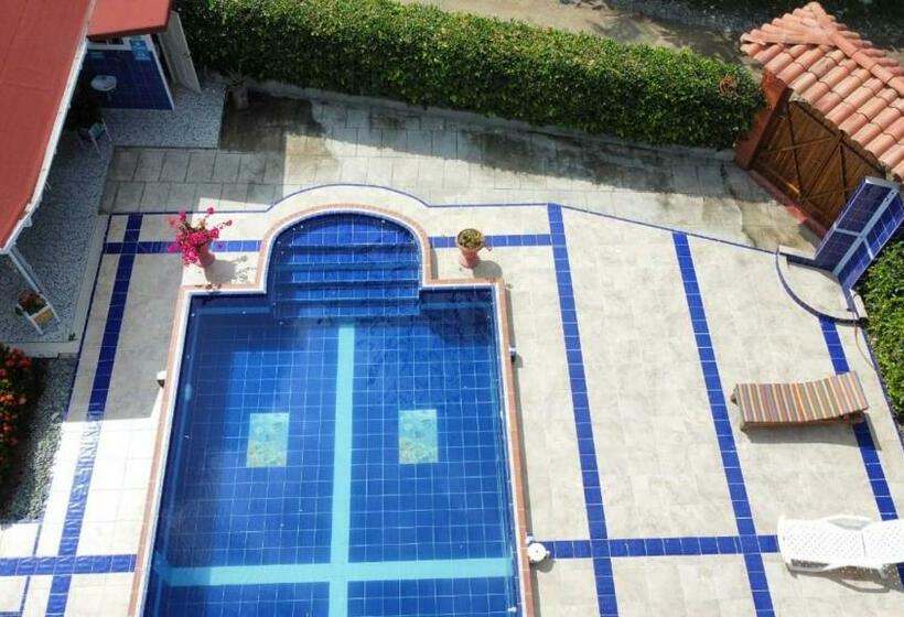 پانسیون Hostal Bralgijon Capurganá