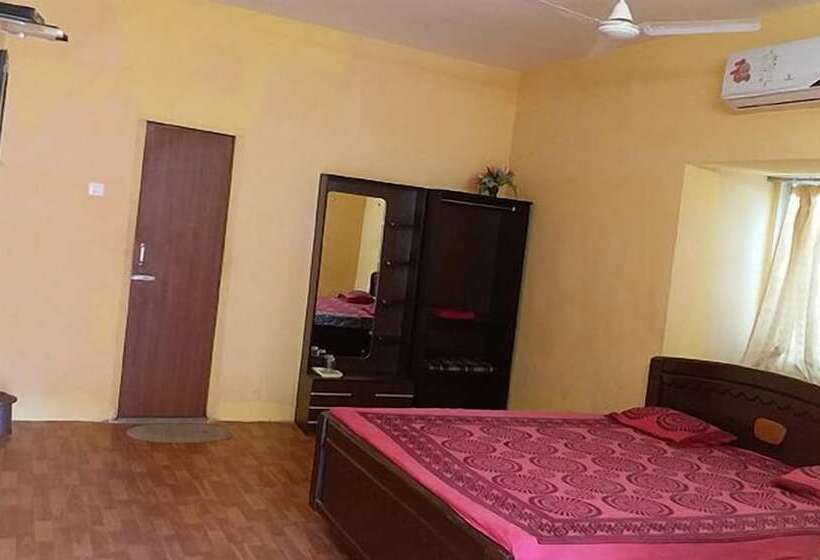 Курорт Neel Kanth Motels &