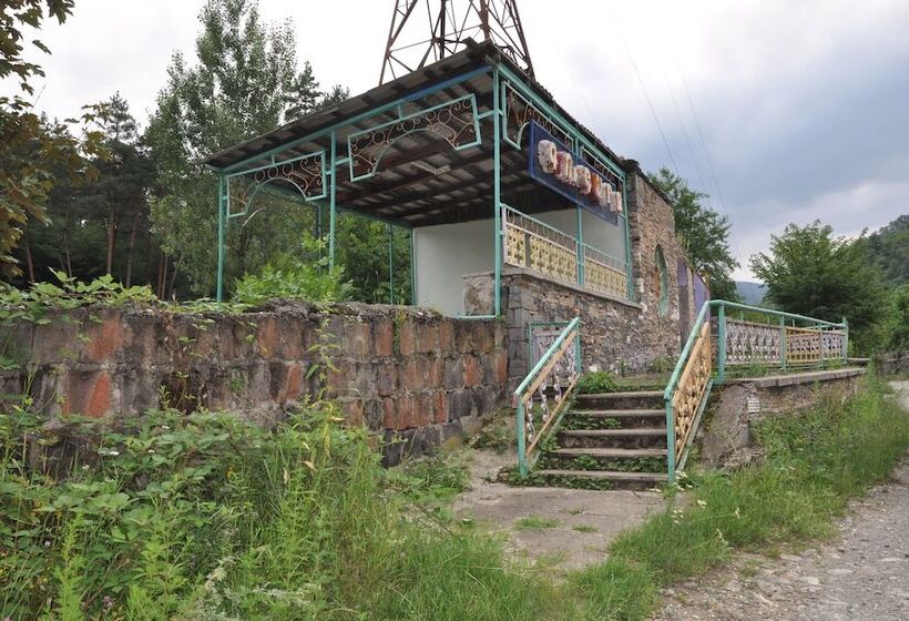 هتل Gugark Retreat