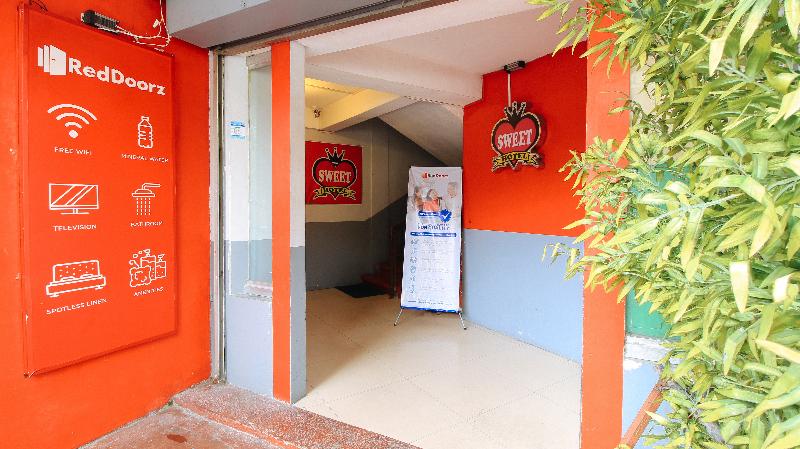 בית מלון כפרי Reddoorz @ P Florentino Street Sampaloc Manila