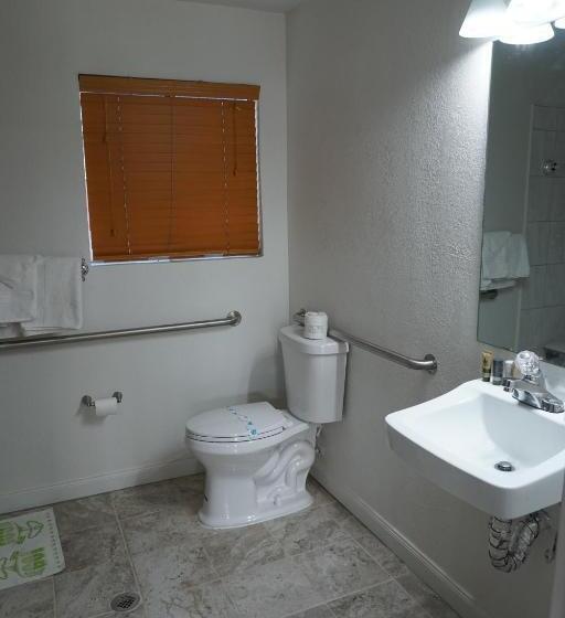 Valley Motel