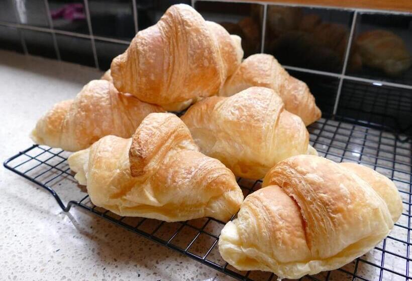 تختخواب و صبحانه Number41 Bed + Breakfast