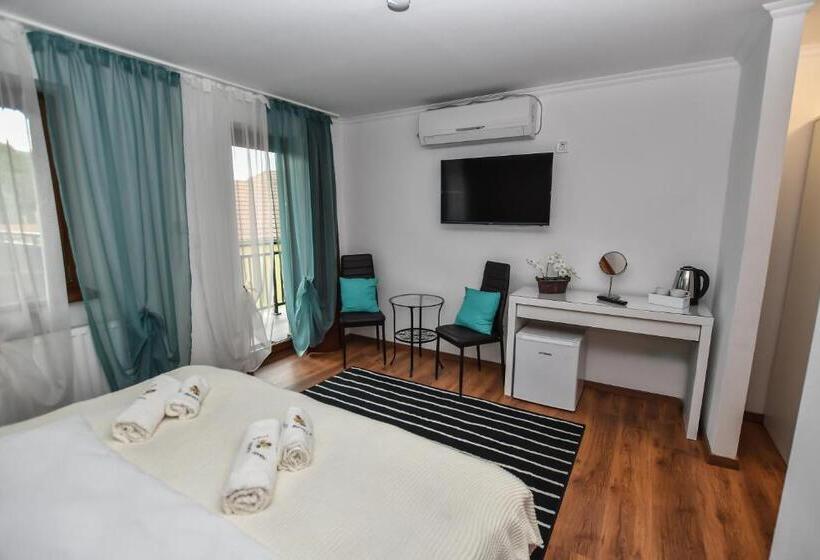 צימר é Vaskó Panzió Borpince