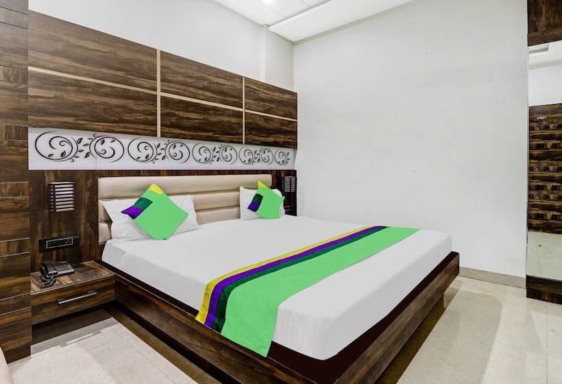 Itsy Hotels Anjali Mahal 500, Mtrs From Mathura Railway Station